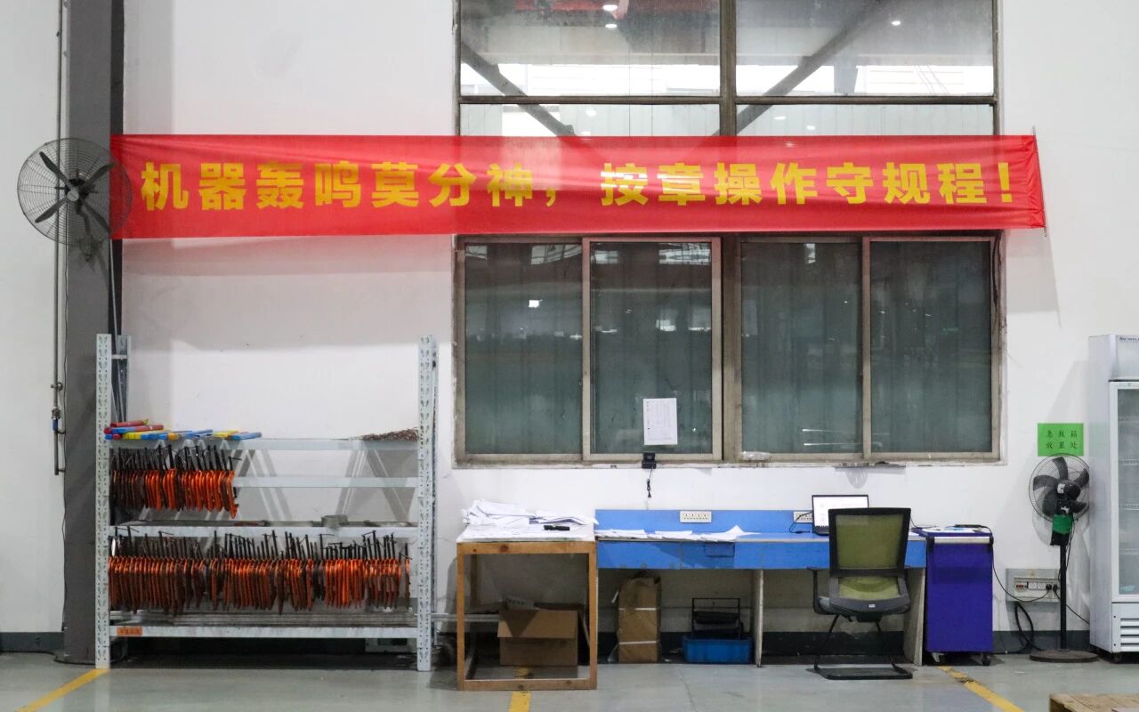 17689560546040186xIJ.jpg 2.jpg